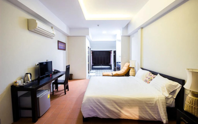Jamadevi Hotel