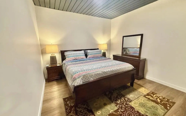 Luxury Central City Escape