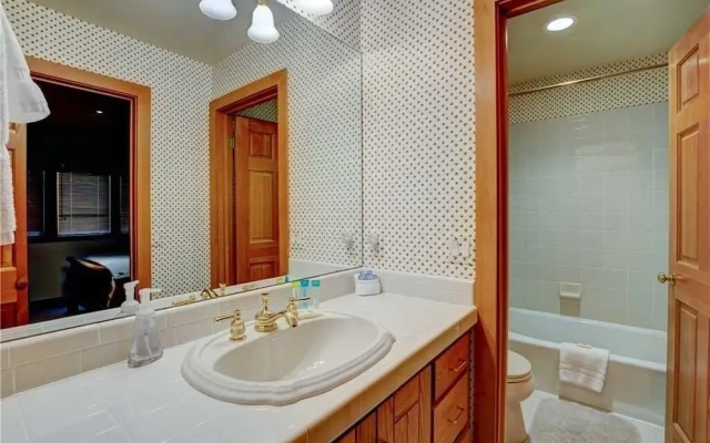 Enclave #5 2 Bedroom Condo