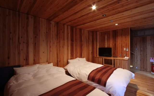 Kumo-no Ue-no Hotel