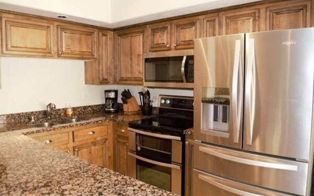 Sally Paskvan 2 Bedroom Condo