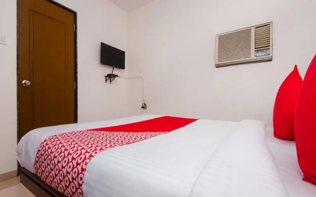 OYO 13308 Nest Inn