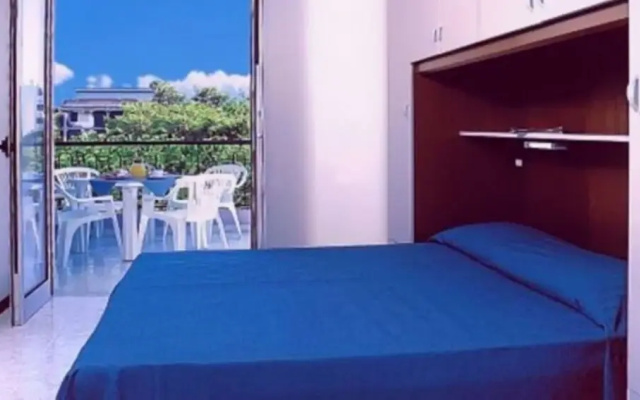 Relax by our Pool-beahost
