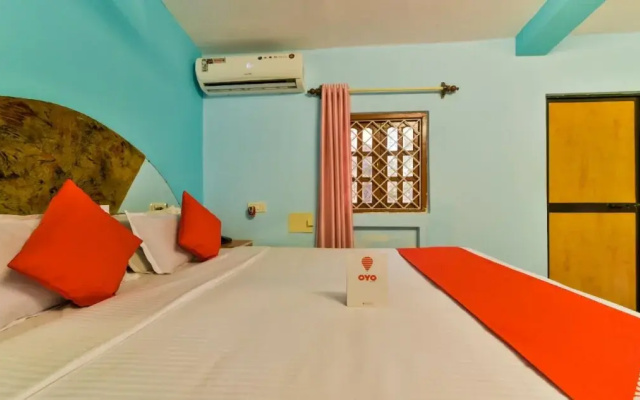 Palm Grove By OYO Rooms