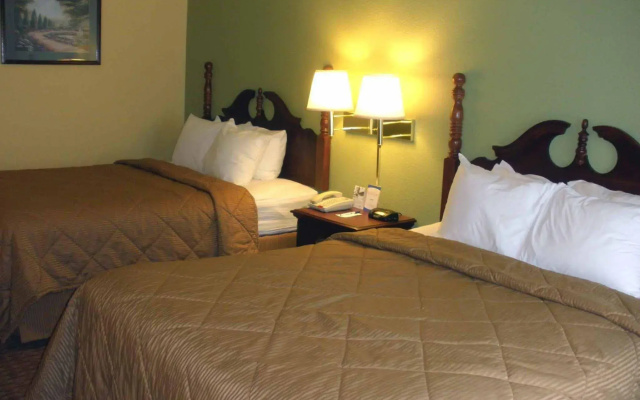 Comfort Inn & Suites Dayton Northwest - Englewood