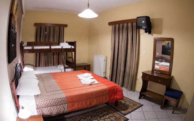 Hotel Tefthis