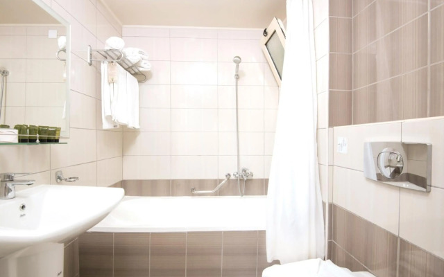 Kouros Palace Active Lifestyle Hotel