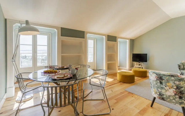 Santos Apartments by Linc