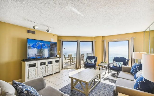 Inlet Reef 503 2 Bedroom Condo by RedAwning