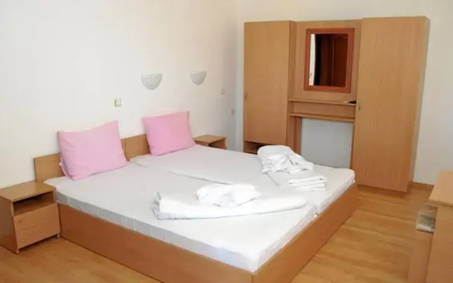 Sunshine Family Hotel