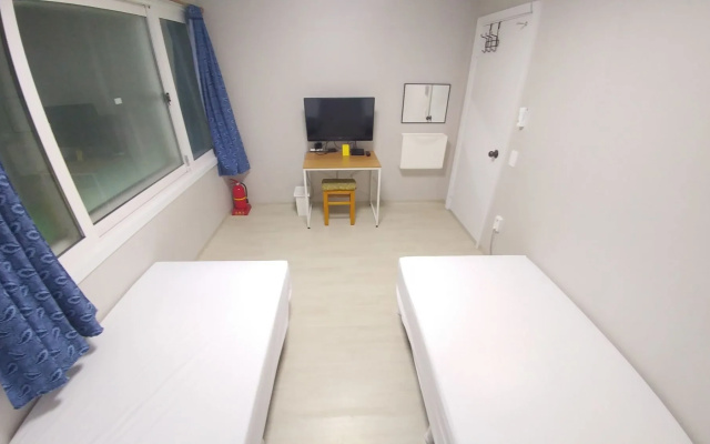 Hause Itaewon - Hostel