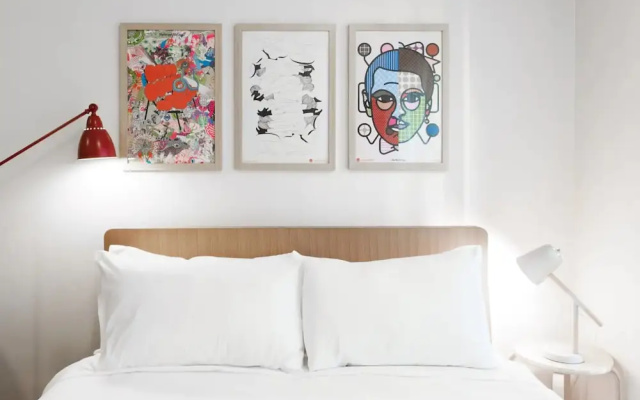 Amazing Studio with Pool in Central Sydney