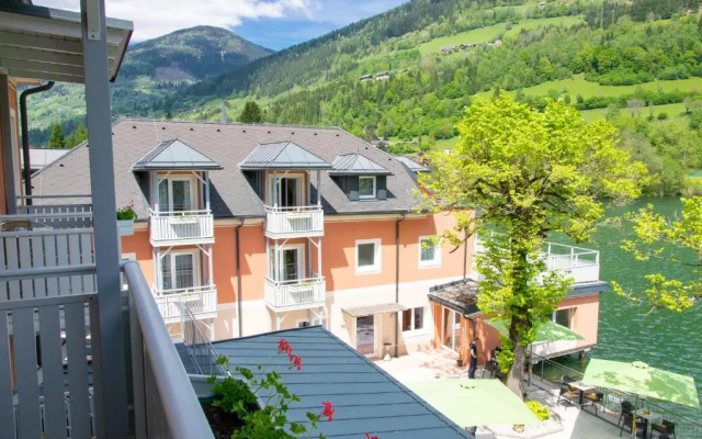 Strandhotel Burgstaller