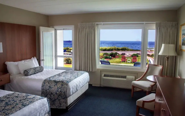 Atlantis Oceanfront Inn