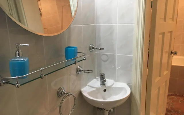 3-Bedroom Apartment on Ohunboboev