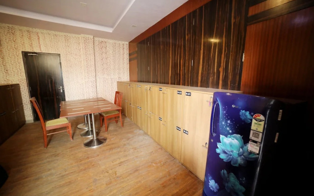Nest Stays Hostel