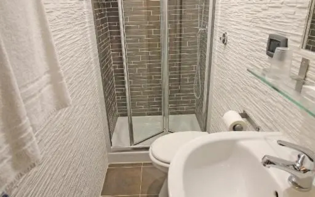 Hotel Charter