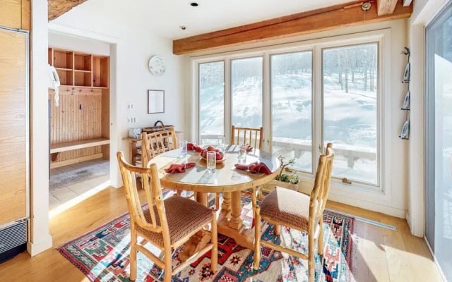 Trails Edge by Snowmass Vacations