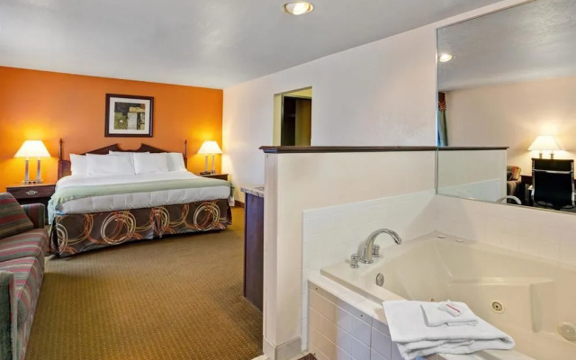 Baymont Inn And Suites Harrodsburg