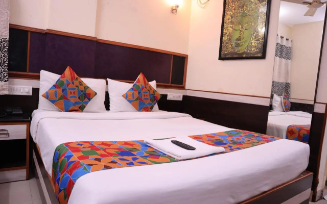 Smilestay Sairam Residency