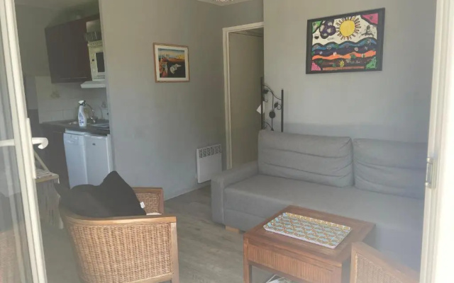 appartement proche mer avec jardin ensoleillé