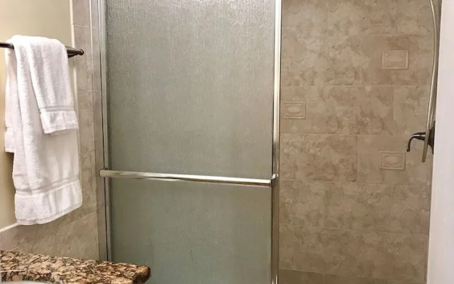 Win-San C-206 - 2 Br Condo