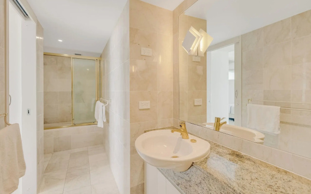 Meridian Tower Apartments
