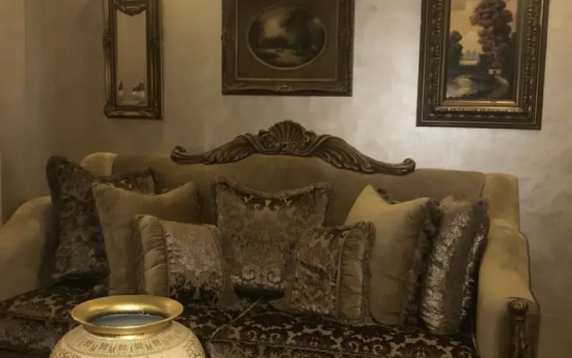 Immaculate 2-bed Apartment in Kafr Nassar