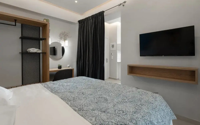 Captain's Seafront Apartments