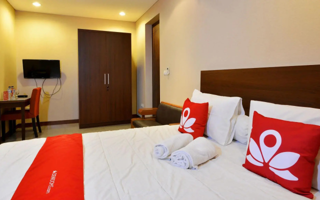 ZEN Rooms Terogong Near Pondok Indah