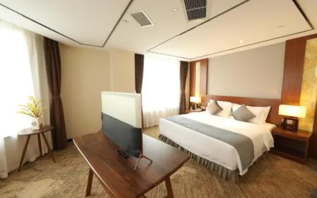 Zhihuitang Fengze Hotel