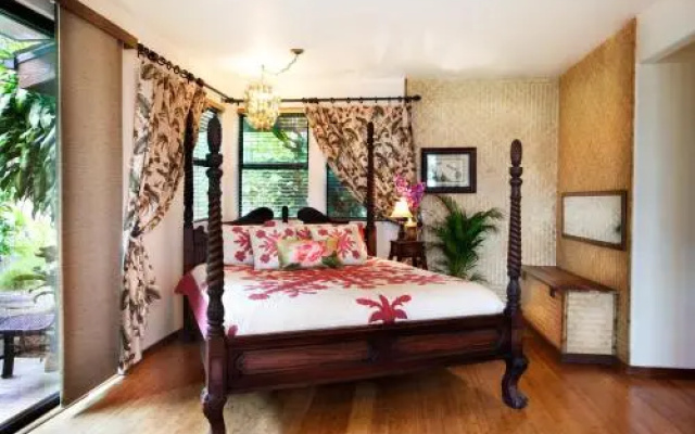 Hawaiian Oasis Bed & Breakfast