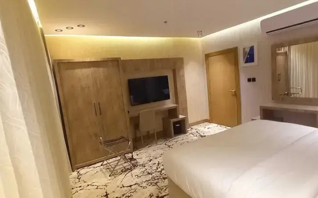 Hyatt Town 2
