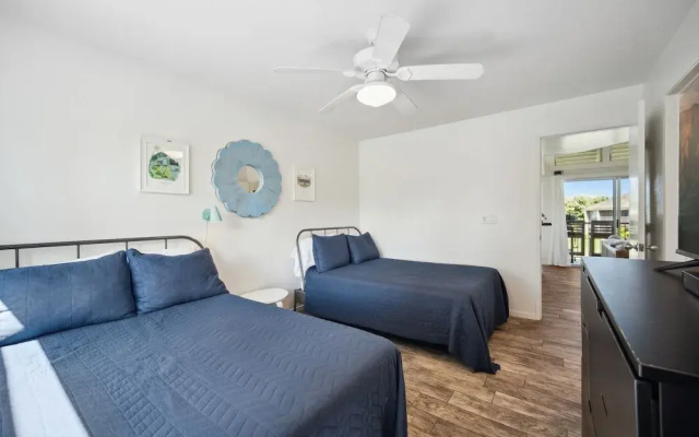 Pali Ke Kua #237 2 Bedroom Condo by RedAwning