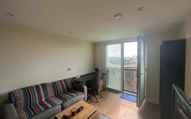 Modern 1BD Flat - 5 min Walk to Battersea Park!