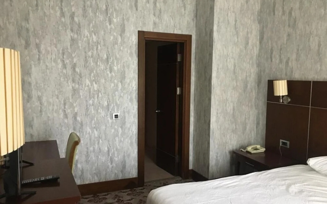 Queen Thermal Resort Hotel & Spa