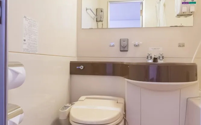 Oyo Hotel Toyama Joshi Koen