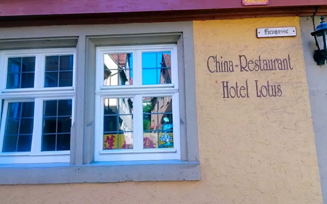 Lotus Hotel