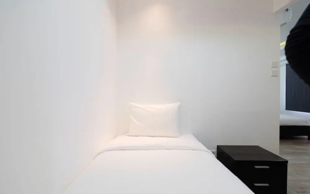 Spacious Apartment at Green Bay Pluit