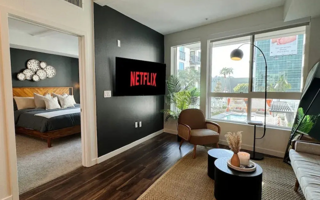 Modern Mid-hollywood Apt Sunset View Free Parking