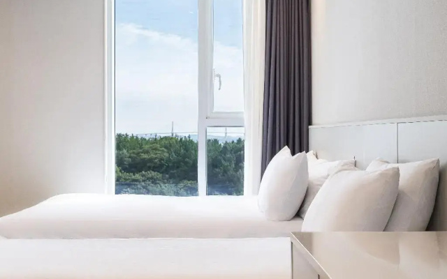 International Ocean Park Nine Hotel