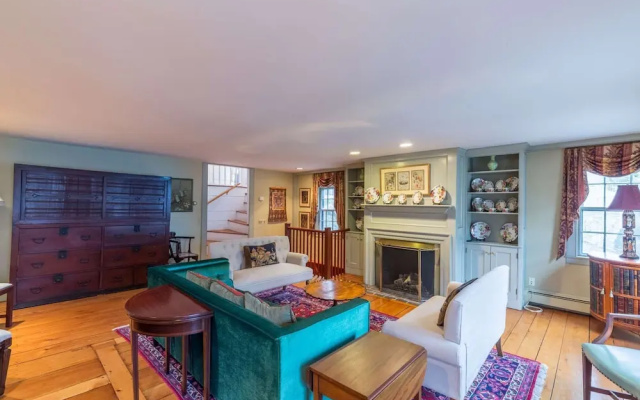 Rockmere Inn