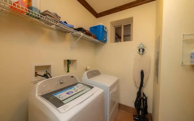 Montebello 2E 3bdrm 3bath Ocean View
