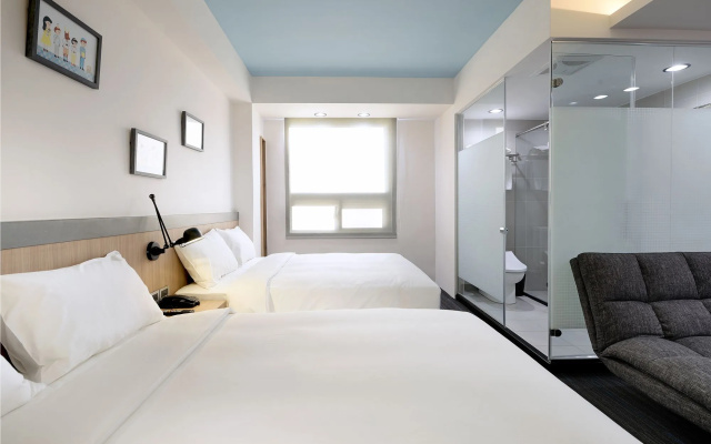 Hommie Inn