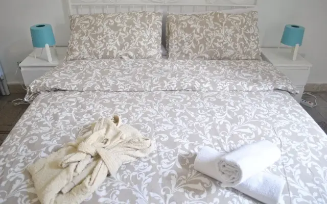 Sunrise Hostel & Rooms