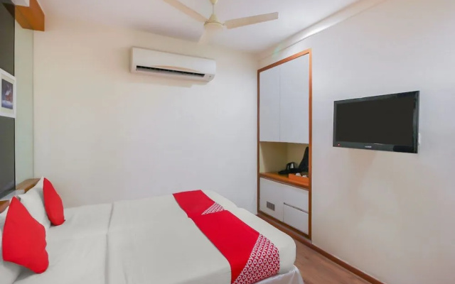OYO 18335 Flagship Eaglewood Hotels