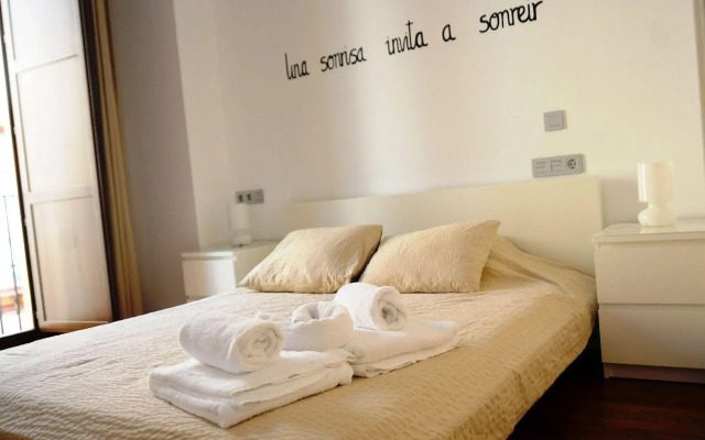 Apartamentos Turísticos Torre de la Plata