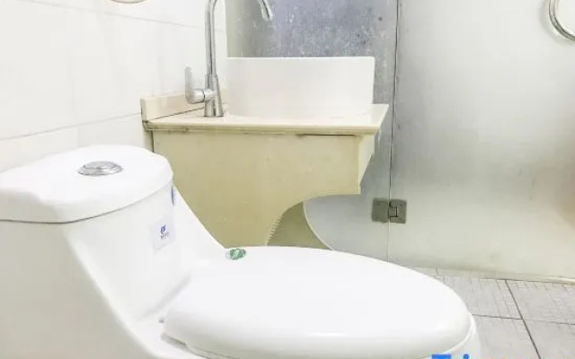 Wenhong Hotel