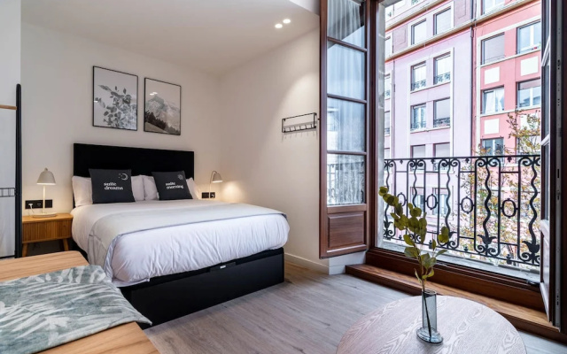 Limehome Vitoria Palacio Álava-Velasco