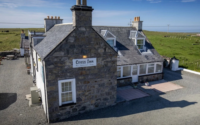 Cross Inn